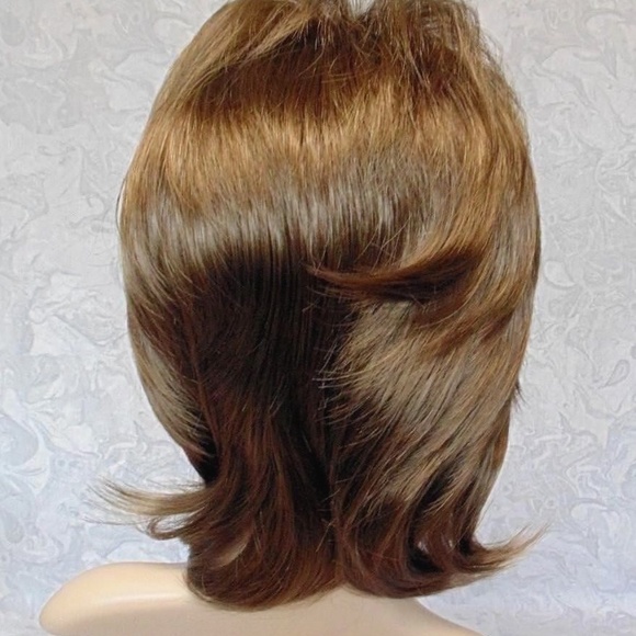 Short Soft N Silky Layered Shag Medium Brown main image 6